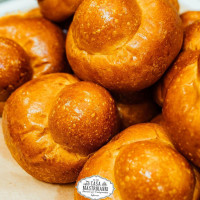 Tag's Bakery food
