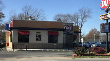 Dairy Queen outside