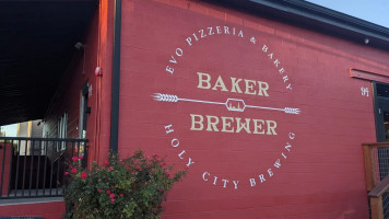 Baker And Brewer outside