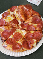 Round Table Pizza food