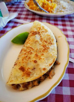 Ximena's Tacos food