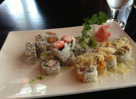 Tsunami Sushi Hibachi food