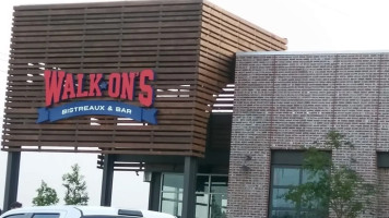 Walk-on's Sports Bistreaux — Juban Crossing outside