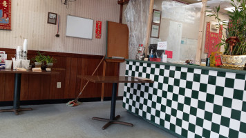 Mei Hoo inside
