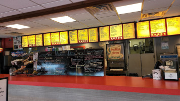Bill's Drive-In inside