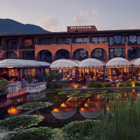 Gideon Ridge Inn outside