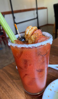 Mike's Seafood drink