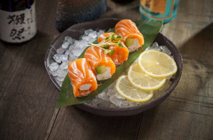 Fusion Sushi Manhattan Beach food