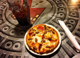 Pizza Hut food