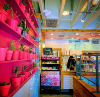 El Pollo Loco inside