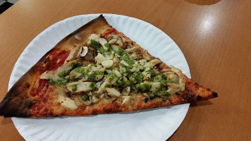 Colosseum New York Pizza food