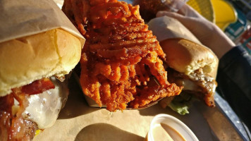 Burger 7 In Arl food