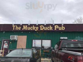 The Mucky Duck Pub outside