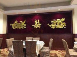 King Wah Restaurant inside
