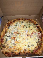 Bruno's Waterford Pizza food