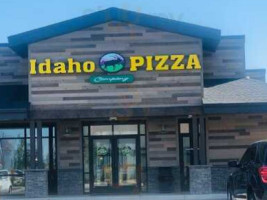Idaho Pizza Company inside