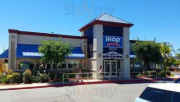 Ihop outside