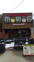 Los Mangos inside