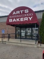Art's International Bakery food