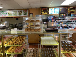 Hole In One Donuts food