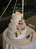 I Do Wedding Cakes food