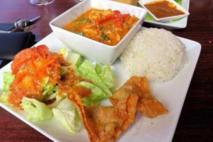 Bangkok Cuisine Express food