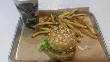 Mooyah Burgers, Fries Shakes food