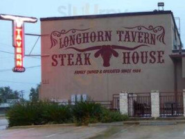Longhorn Tavern Steak House outside