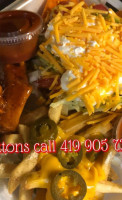 Cotton's Carry Out food