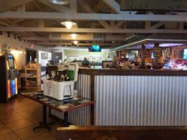 The Tin Roof Grill food