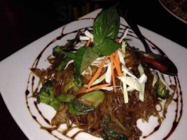 Hot Basil Thai Cafe food