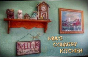 Mia's Country Kitchen inside