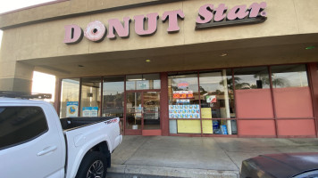 Donut Star outside