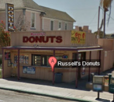 Russell's Donuts outside