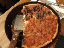 Rance's Chicago Pizza food