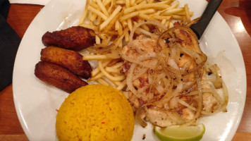 Padrino's Cuban Cuisine food