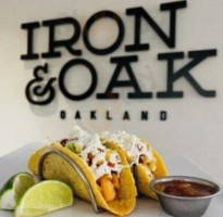 Iron Oak Restaurant And Bar food