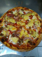 Da' Crust Pizza And Kitchen food