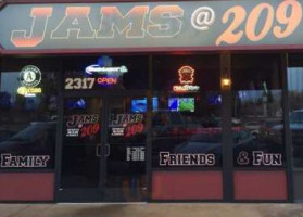Jams 209 Sports Grill outside