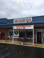 Long Island Pizza inside