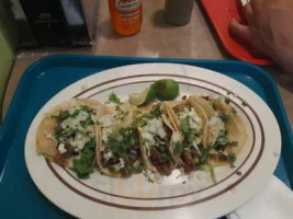 Papi Tio's Tacos food