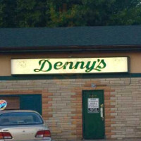 Denny's Tavern outside