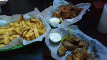 Bb's Sports Grill food