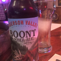 Boomer's Saloon food