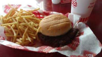 Freddy's Frozen Custard Steakburgers food