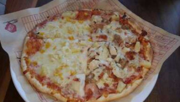 Mod Pizza food