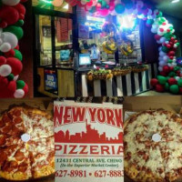 New York Pizzeria food
