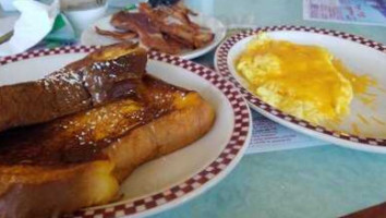 Double T Diner food