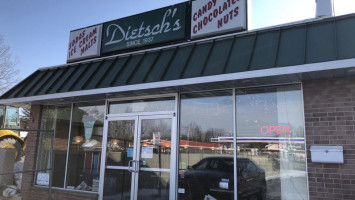 Dietsch Brothers outside