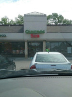 Quiznos Subs outside